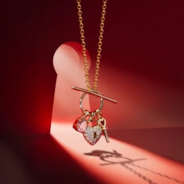 1768910336_7800bedb1d3be51a9c5412d8f1641dfd Colar Valentines Key and Heart Golden