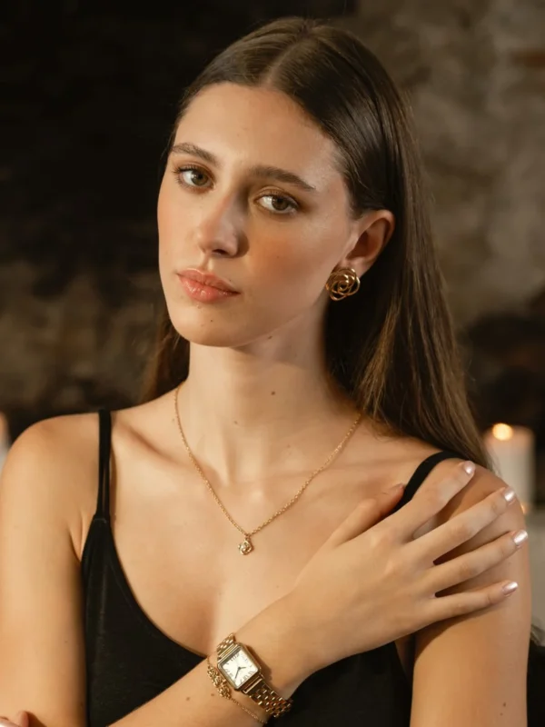 OJRN02D_1 Colar One Rose Petite Pearl