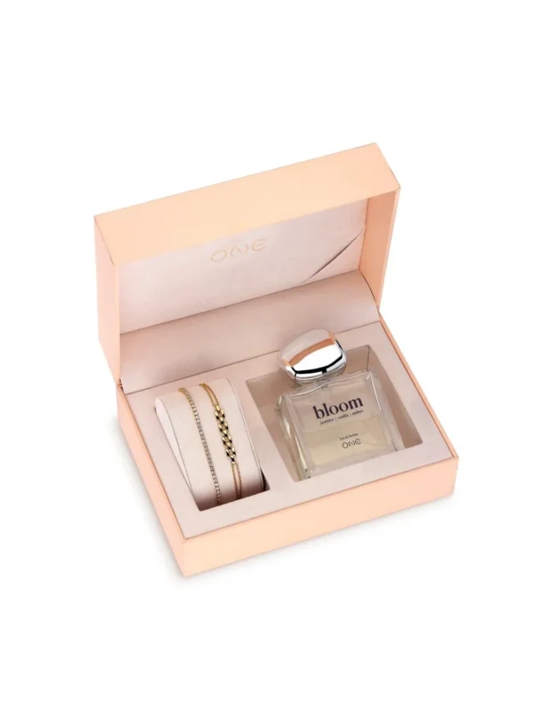 1754064990_732600c1af9ef7ed390cd459490472e7 Conjunto One Pulseiras e Perfume Bloom 50ml
